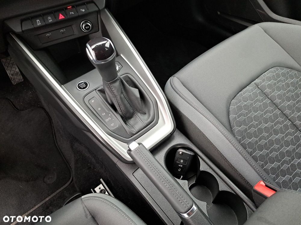 Audi A1 Sportback 35 TFSI S-Line S tronic - 15