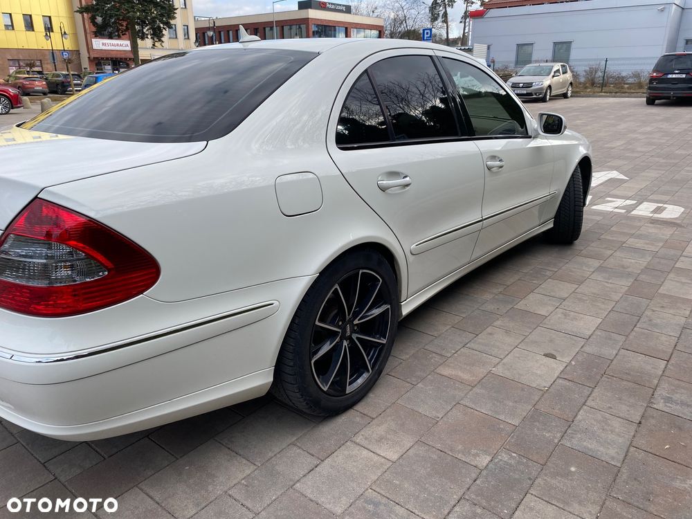 Mercedes-Benz Klasa E 350 7G-TRONIC Elegance - 14