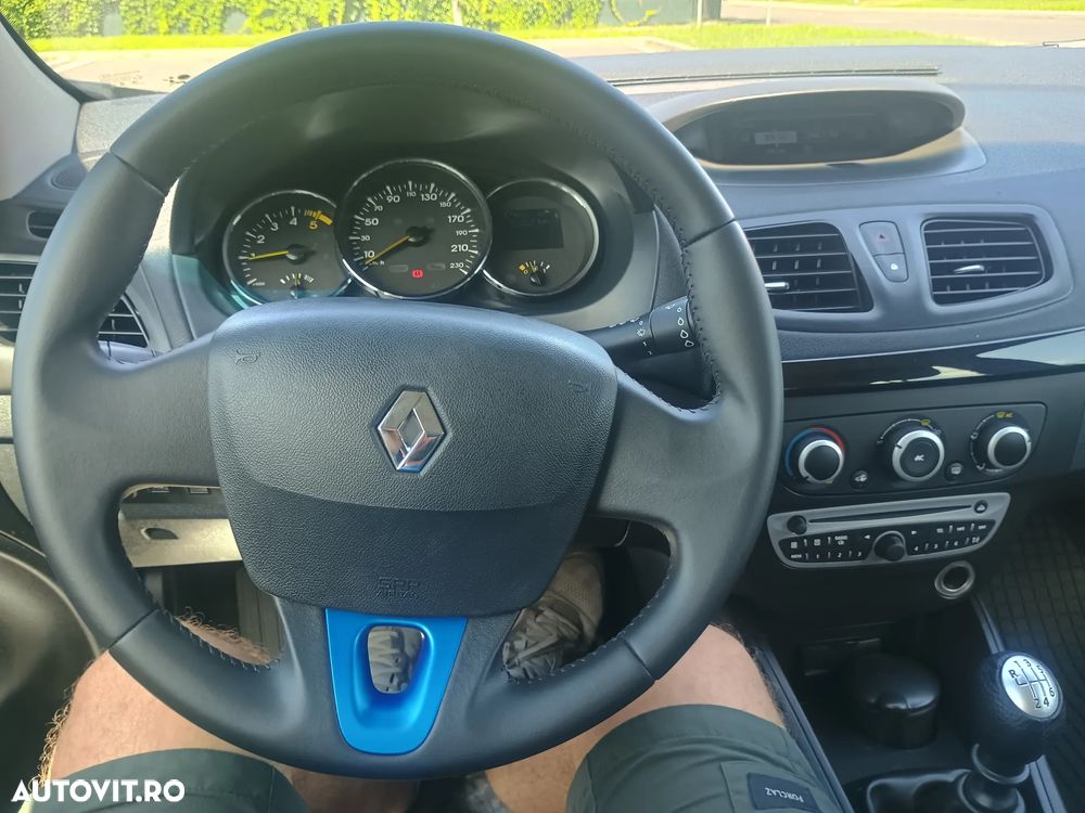 RENAULT Megane 2012 — imagine 9