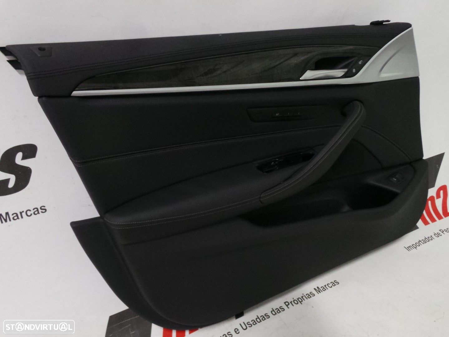 Forra da porta Esquerdo/Frente Seminovo/ Original BMW 5 (G30, F90)/BMW 5 Touring... - 3