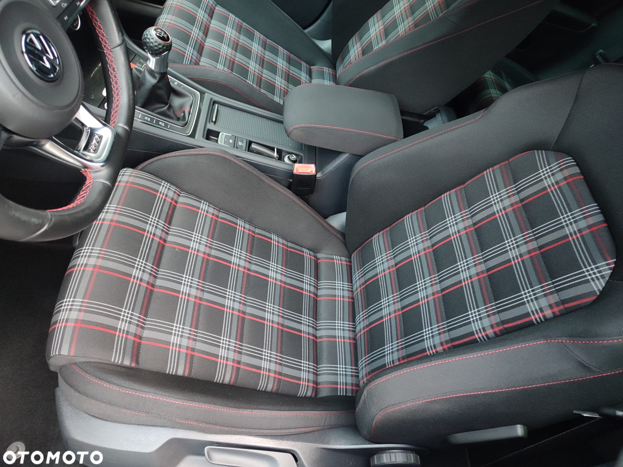 Volkswagen Golf GTI Performance BlueMotion Technology - 14