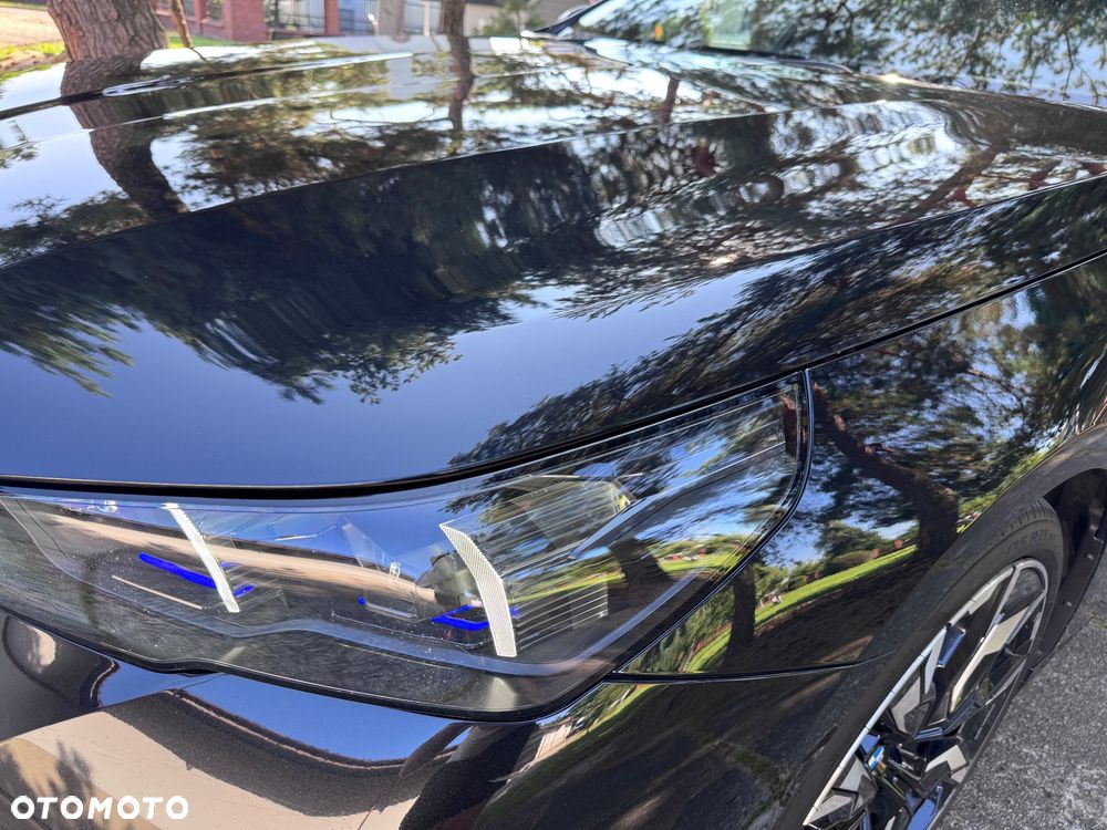 BMW Seria 5 520d xDrive mHEV M Sport - 2