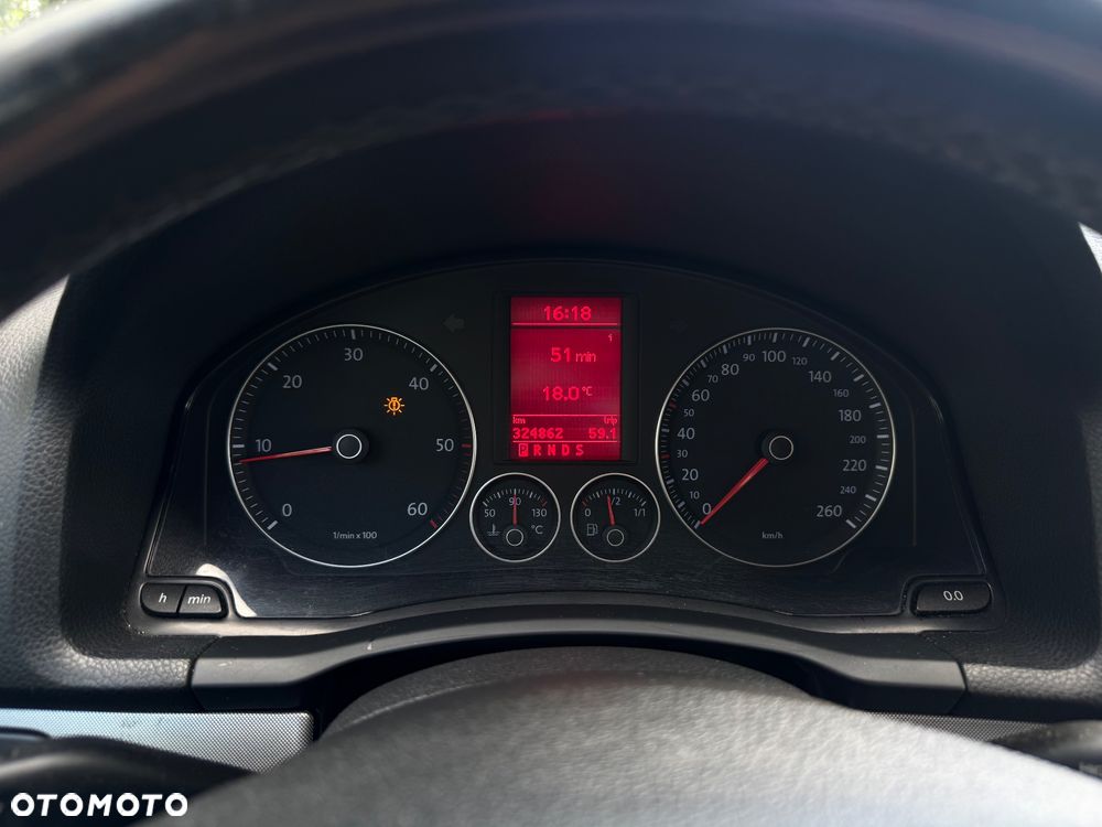 Volkswagen Golf 1.9 TDI Comfortline DSG - 21