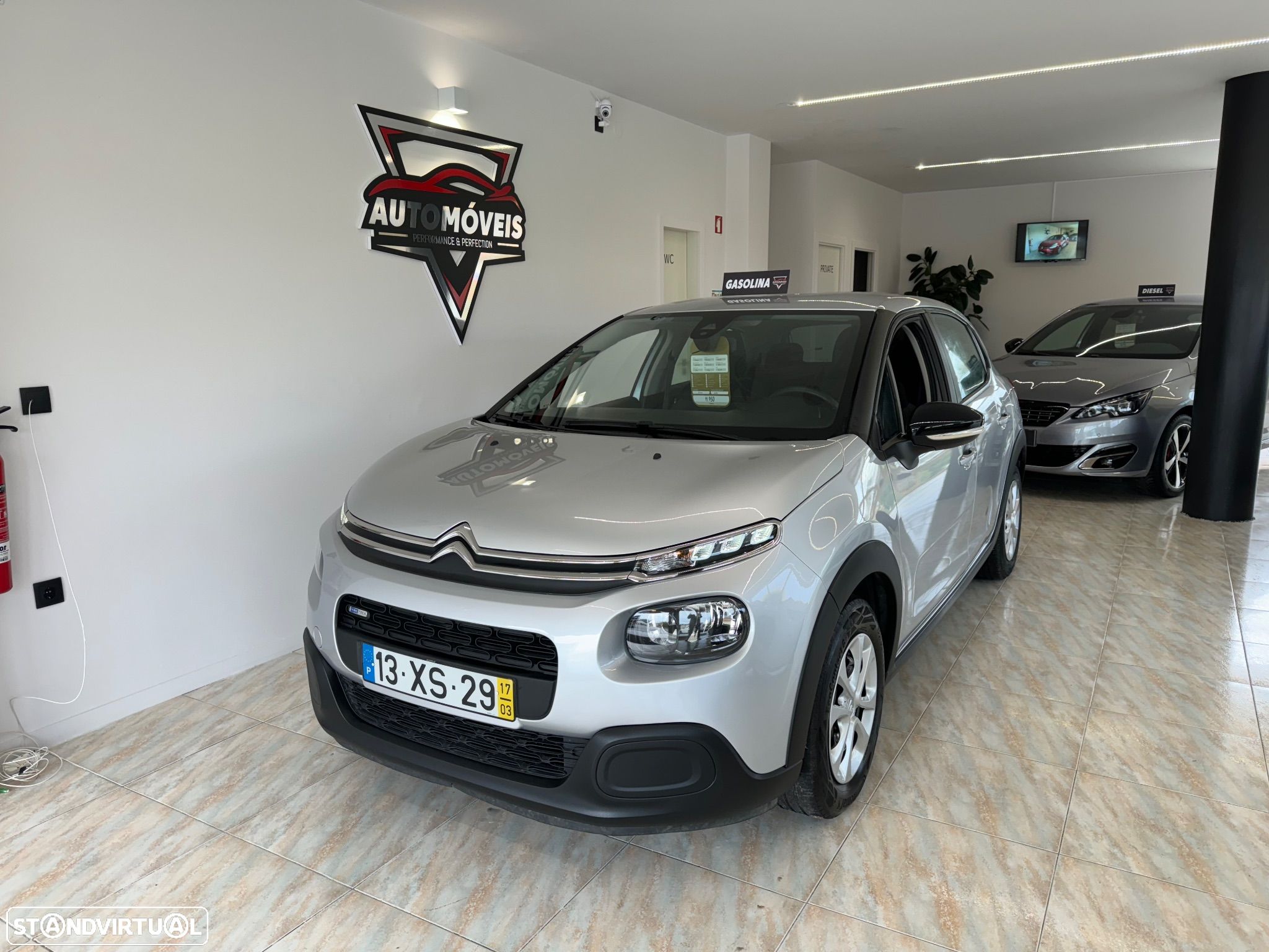 Citroën C3 1.2 PureTech Feel - 1