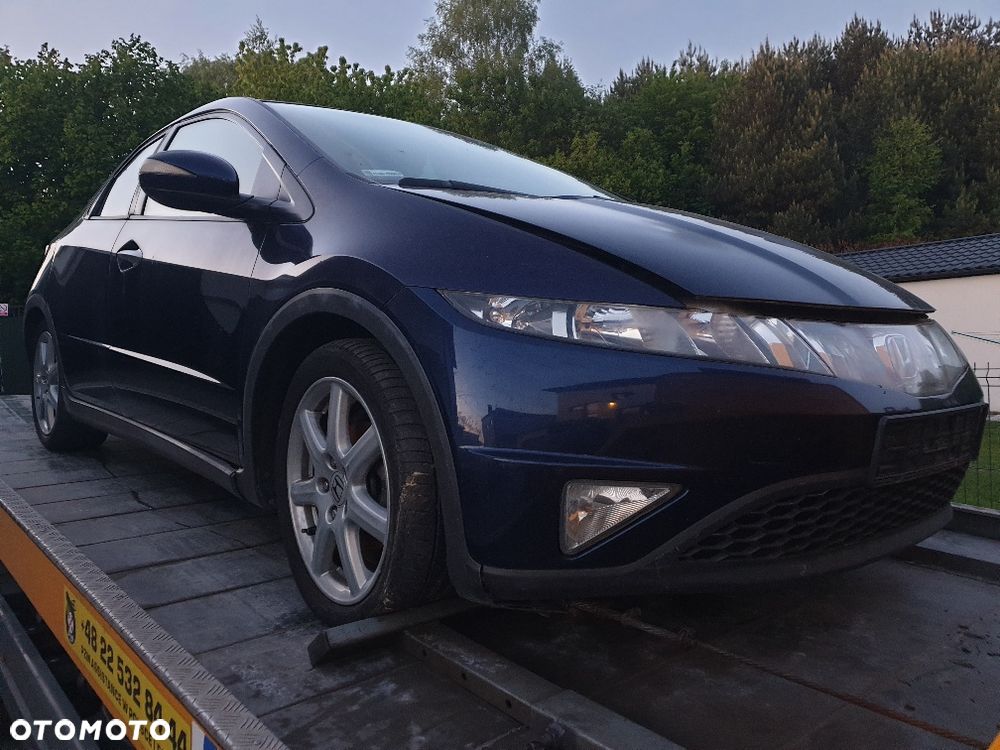 HONDA CIVIC - 1,8 - 2008r - na części - wyrejestrowany - 3