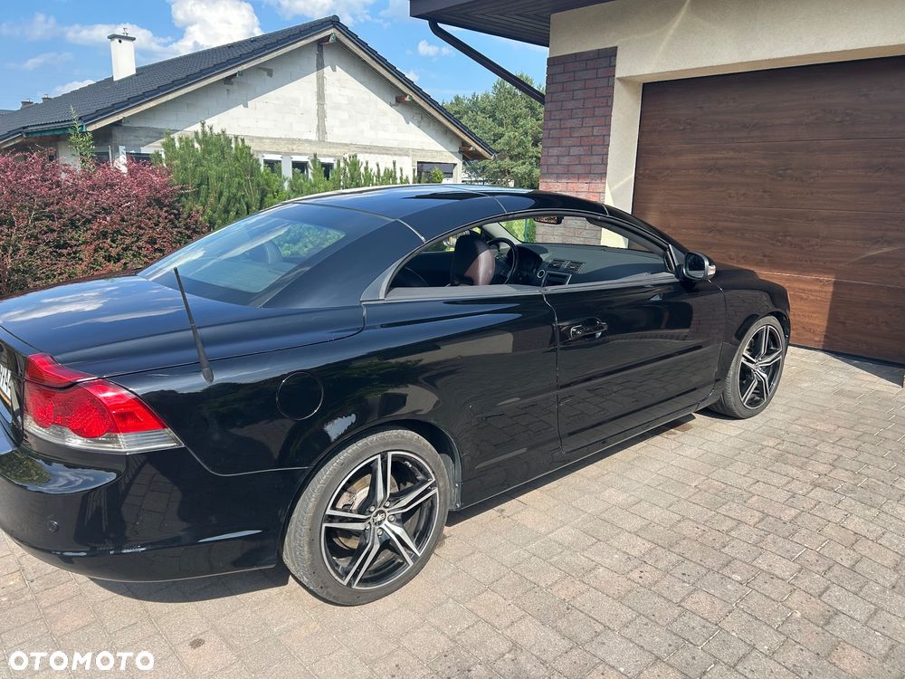 Volvo C70 2.0D Momentum - 9