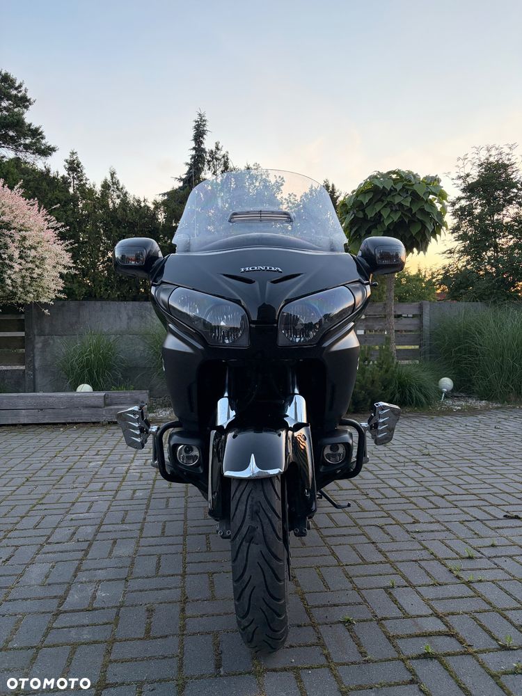 Honda GL - 10