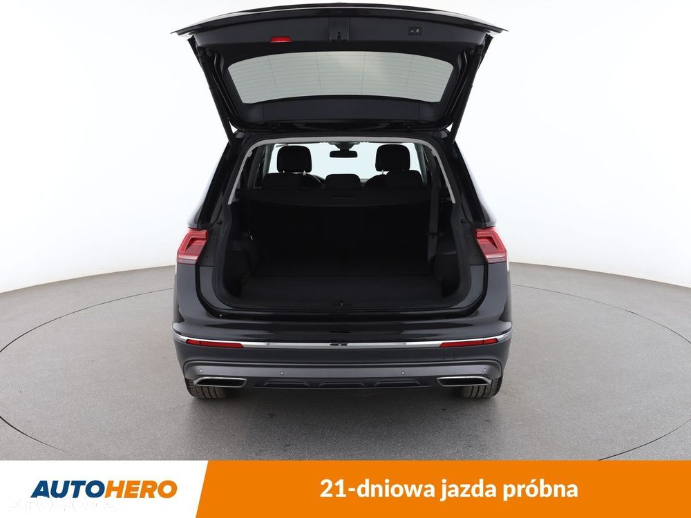 Volkswagen Tiguan Allspace - 17
