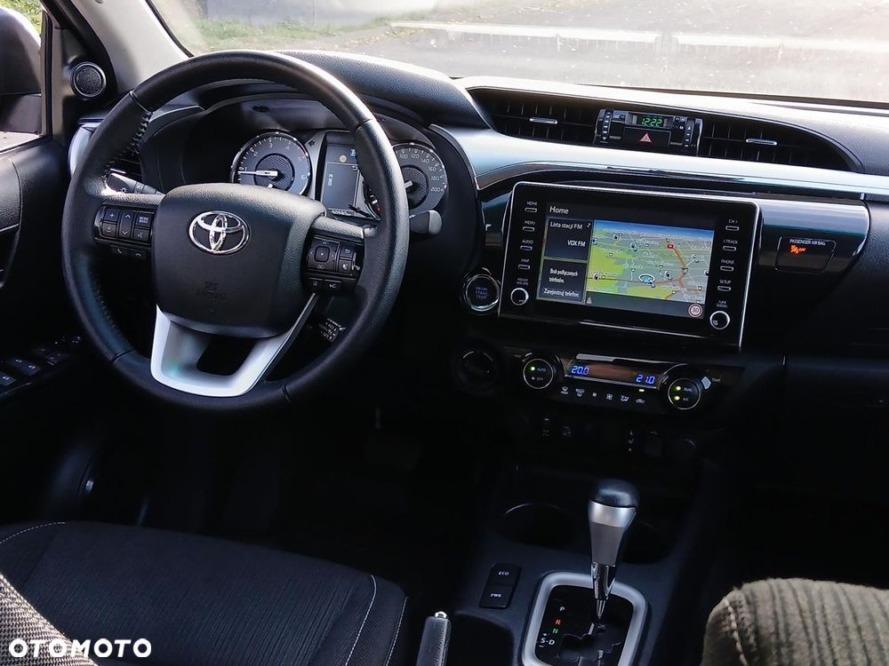 Toyota Hilux 2.8 D-4D Double Cab SR5 4x4 - 19