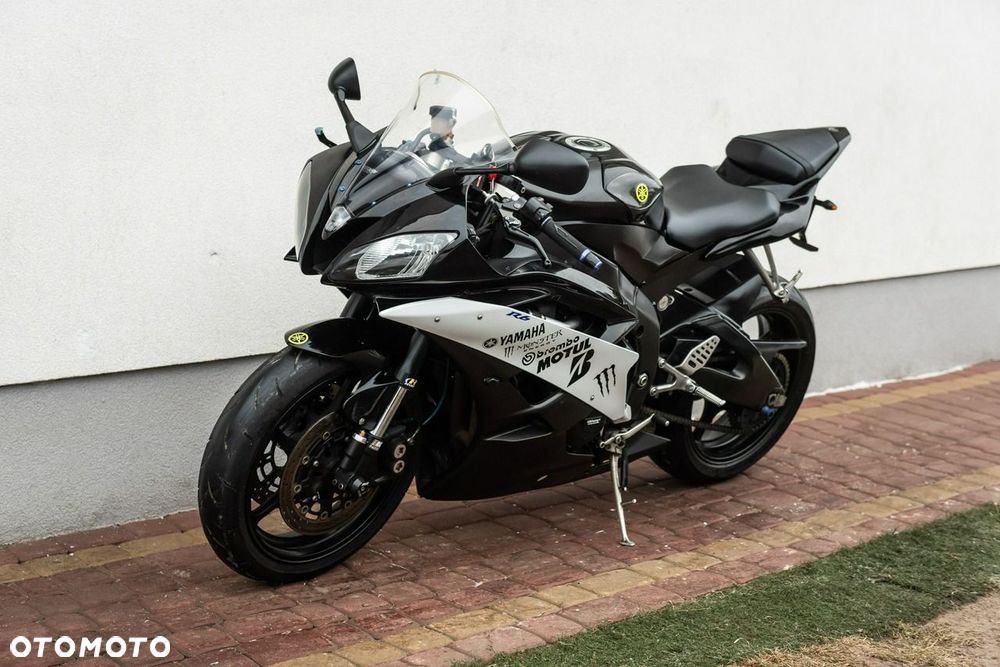 Yamaha R6 - 7
