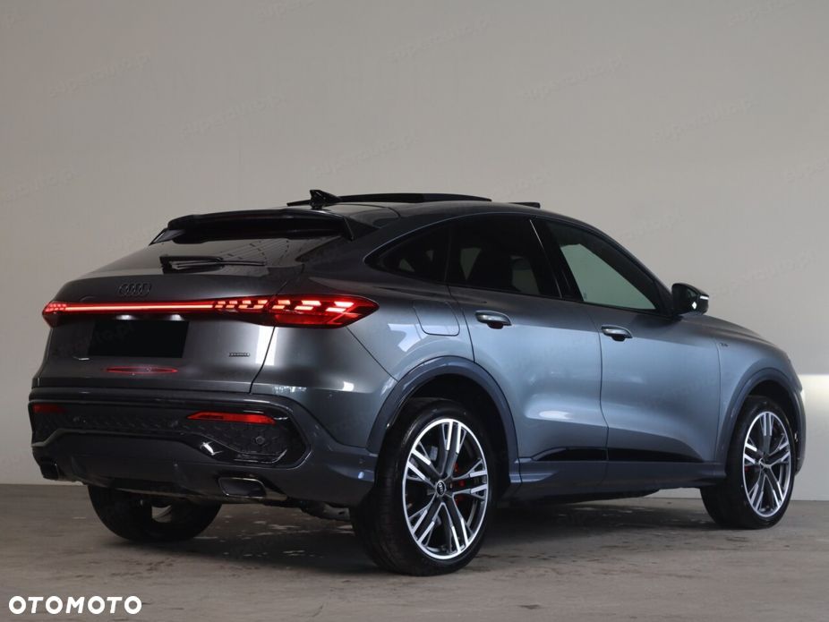 Audi Q5 Sportback - 6