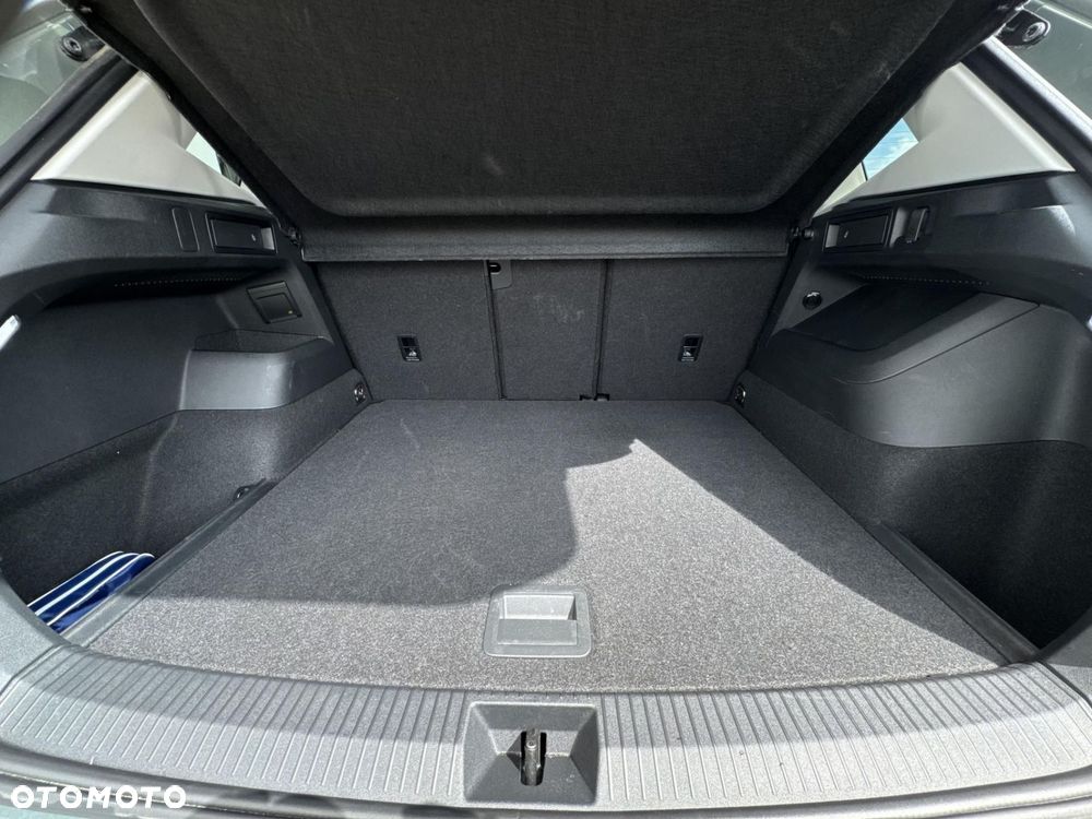 Volkswagen Tiguan - 24