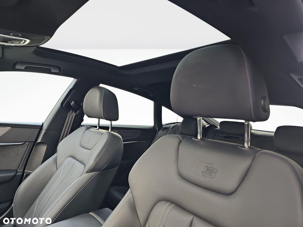 Audi A7 Sportback - 13