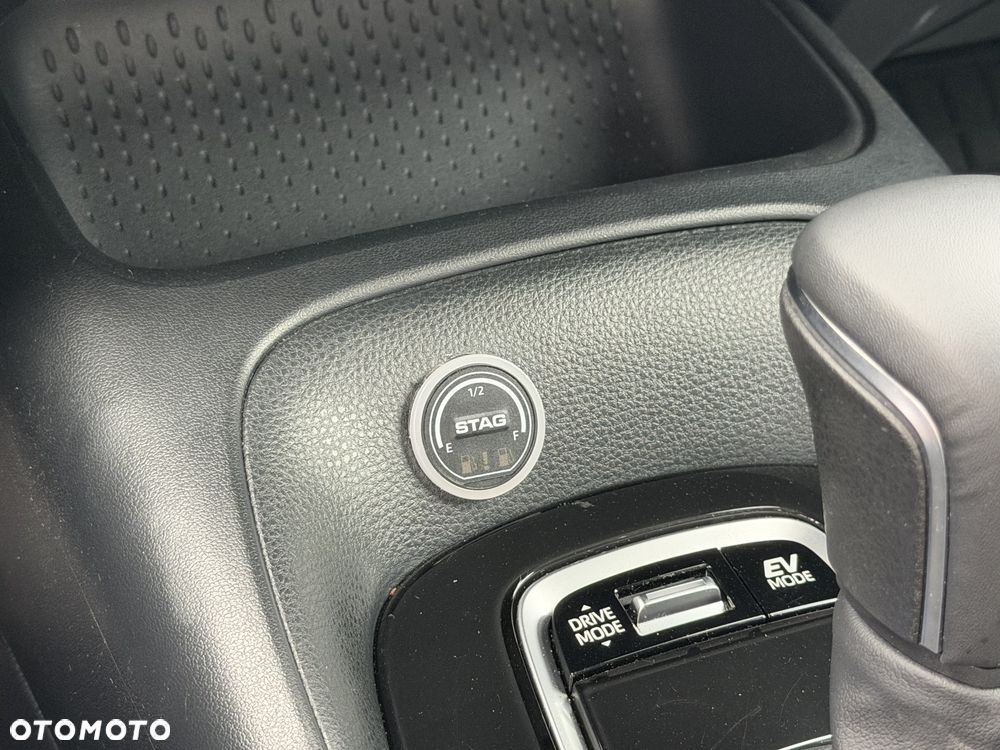 Toyota Corolla 1.8 Hybrid Comfort - 35