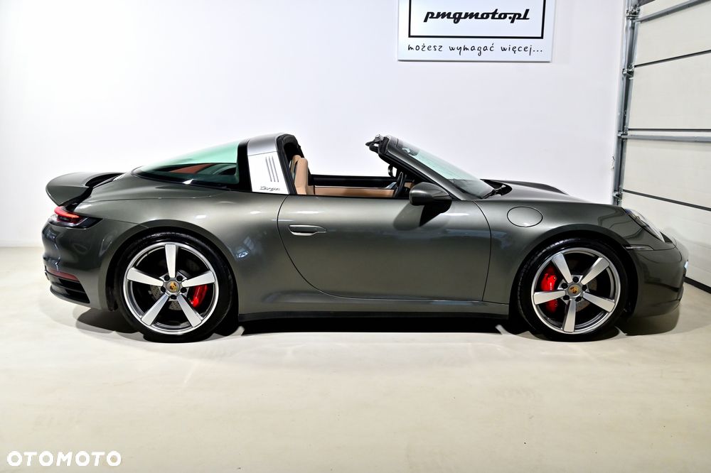 Porsche 911 Targa 4S - 34