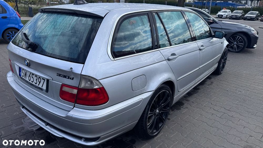 BMW Seria 3 330xd - 13