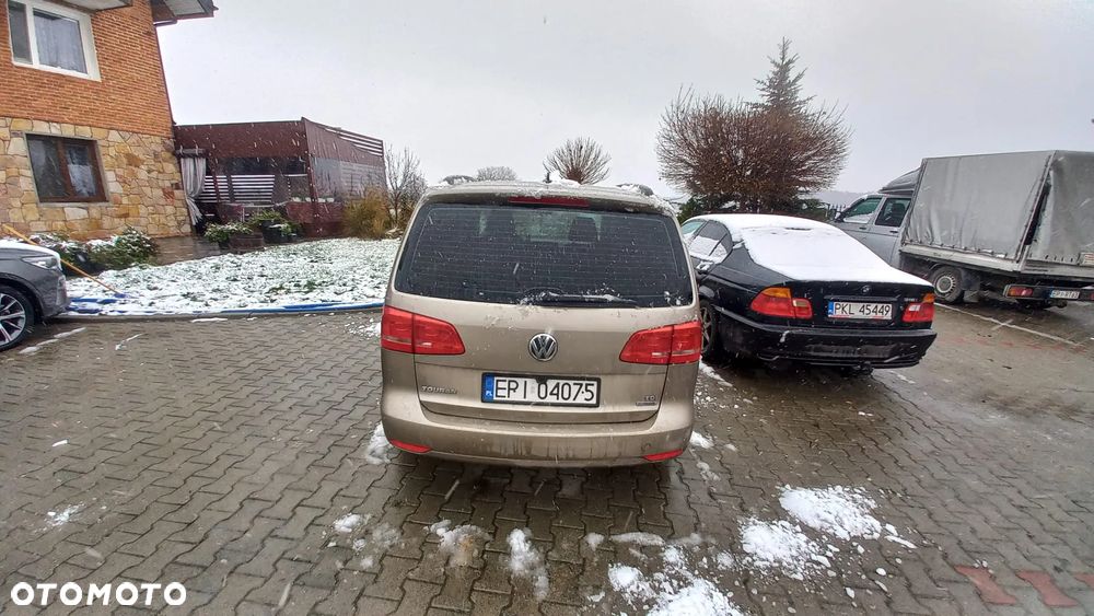 Volkswagen Touran 1.6 TDI DPF Trendline DSG - 2