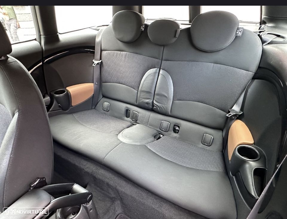 MINI Clubman Cooper D - 10