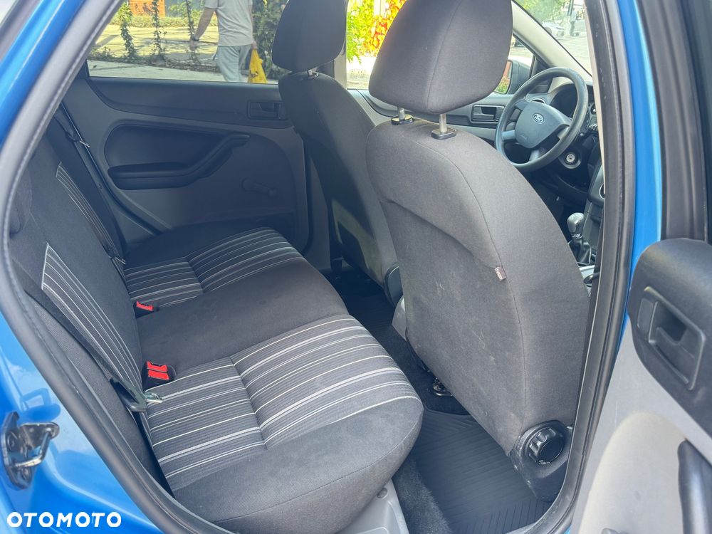 Ford Focus - 13