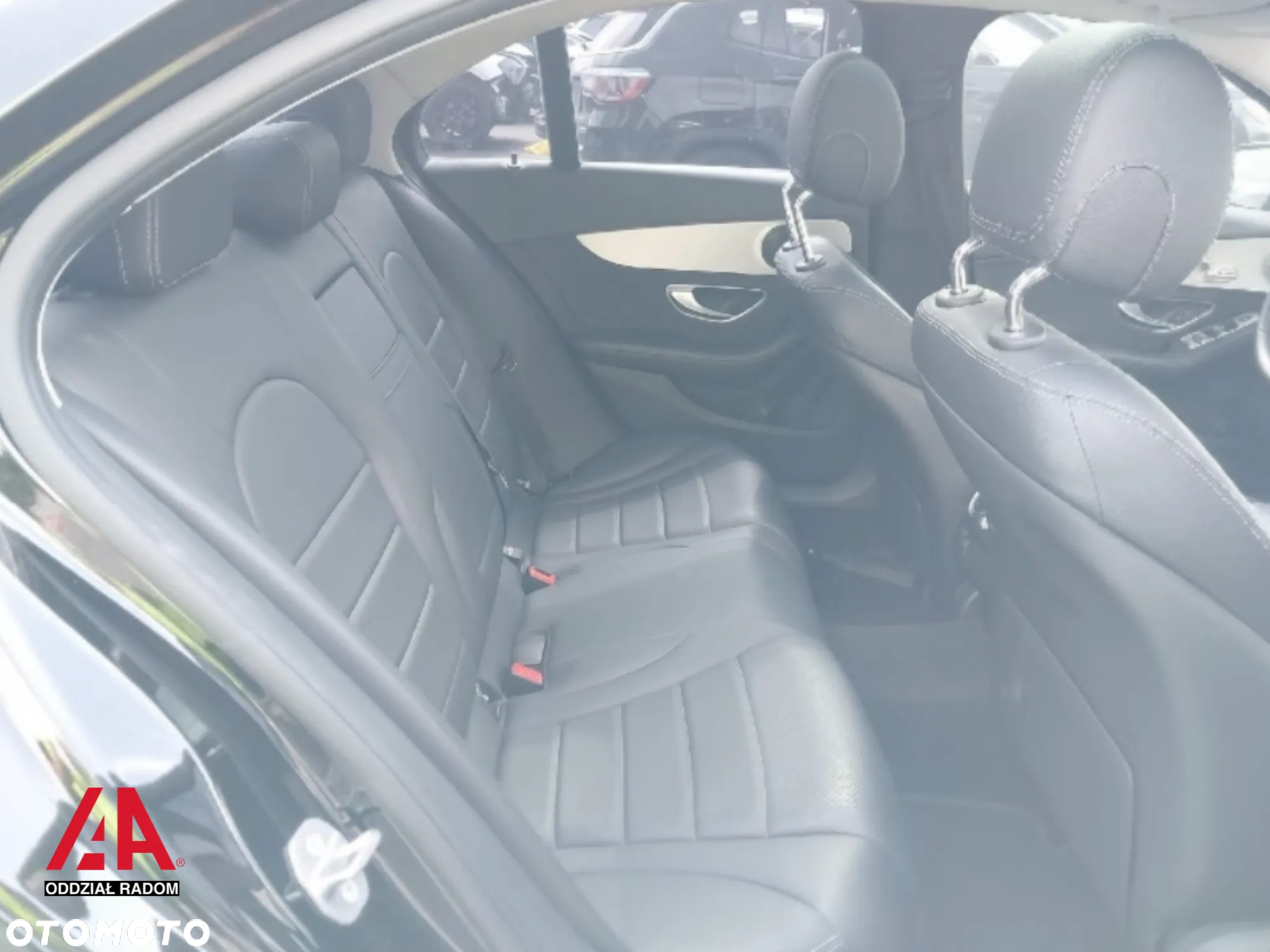 Mercedes-Benz Klasa C 300 9G-TRONIC - 14