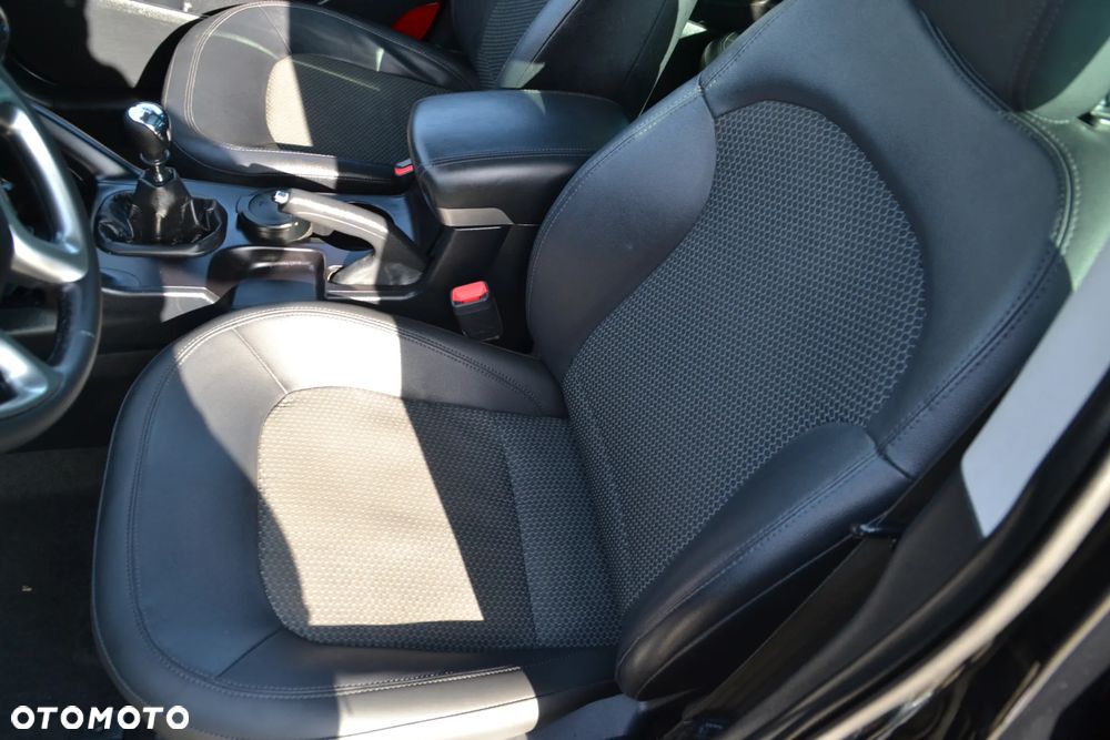 Hyundai ix35 1.6 2WD blue Comfort - 21