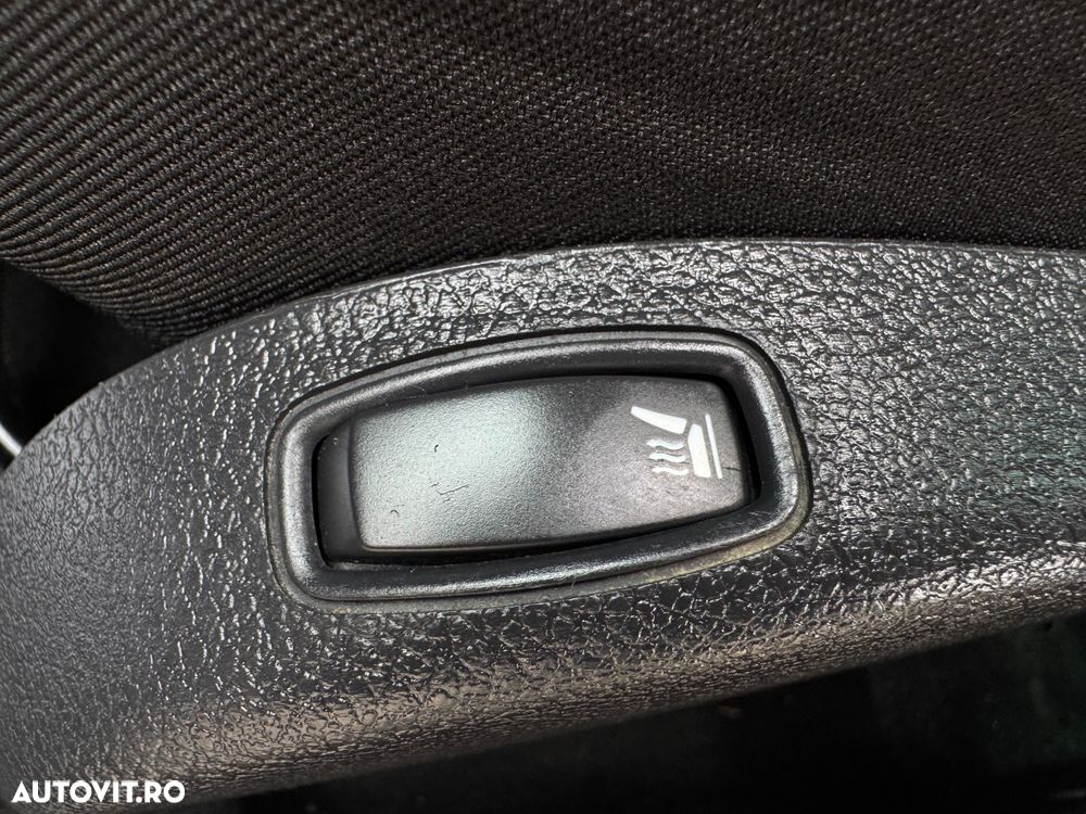 Dacia Duster SCe 115 4x2 Laureate - 16