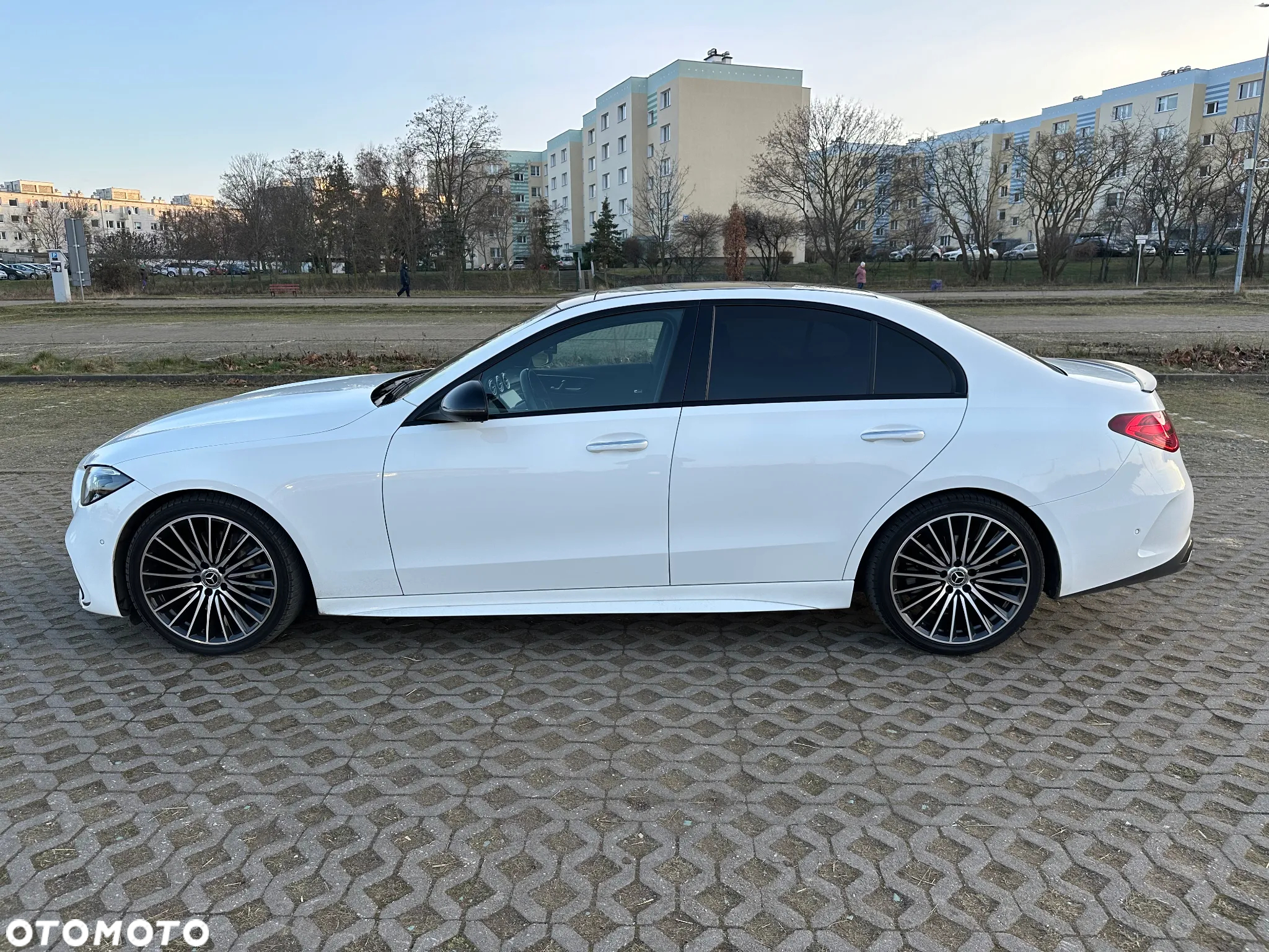 Mercedes-Benz Klasa C 220 d 9G-TRONIC AMG Line - 5