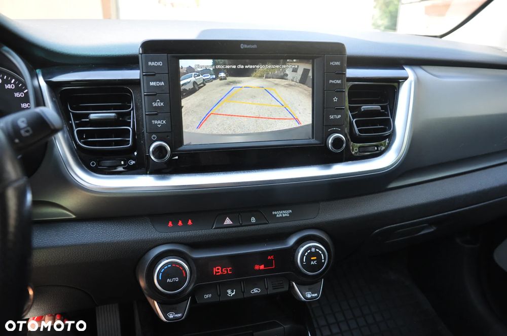 Kia Stonic 1.6 CRDi SCR L - 23
