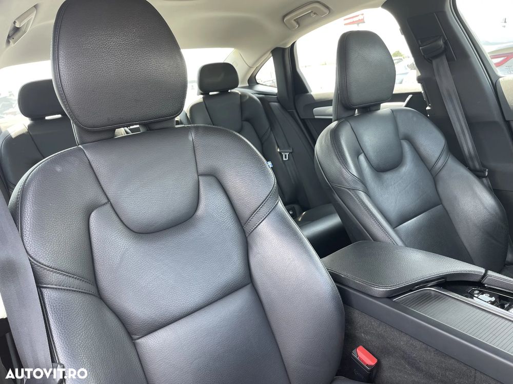 Volvo S90 - 31