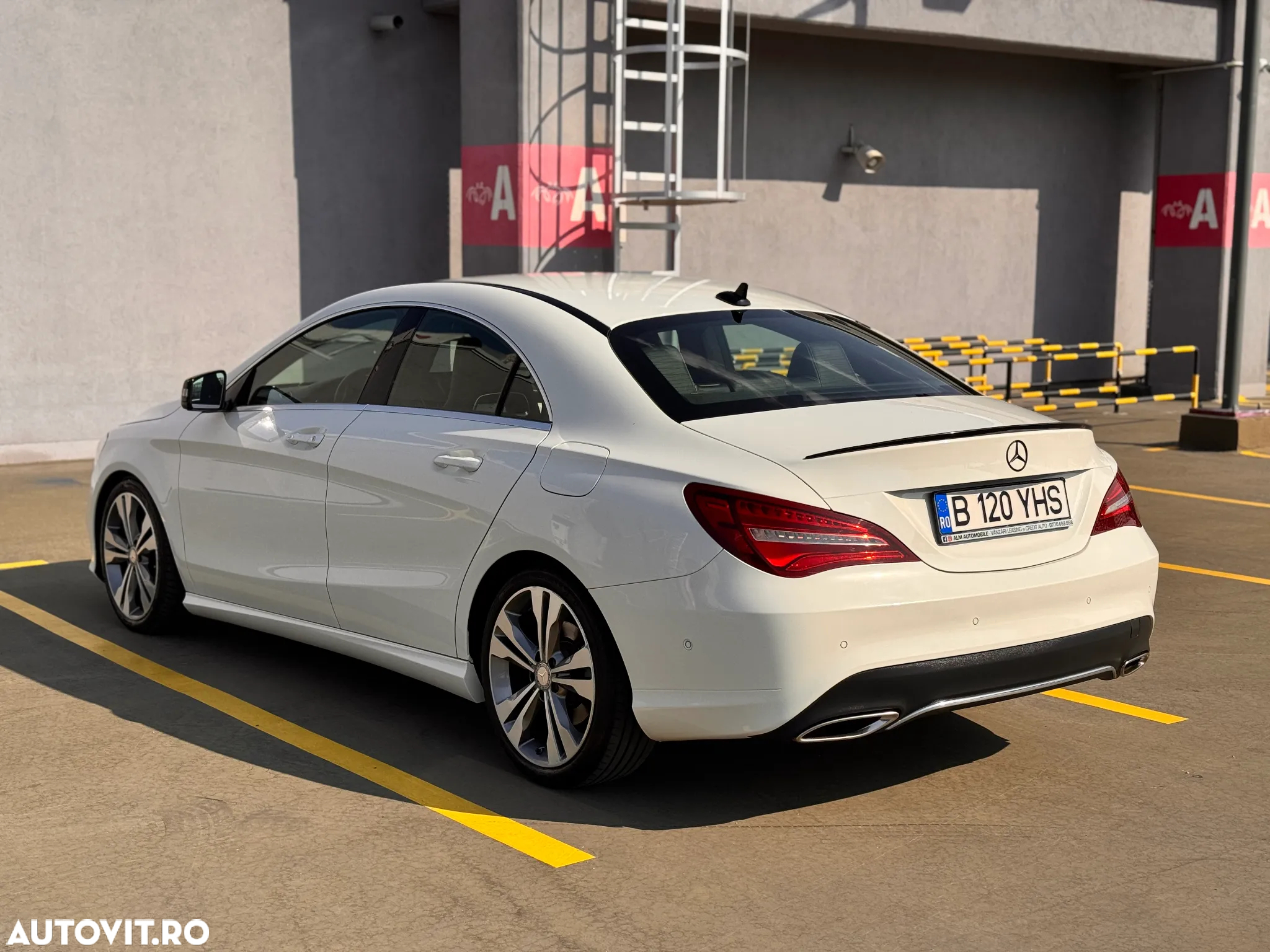 Mercedes-Benz CLA - 4
