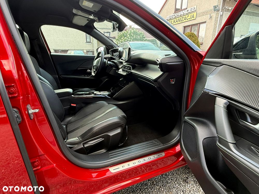 Peugeot 2008 PureTech 130 EAT8 GT Pack - 27