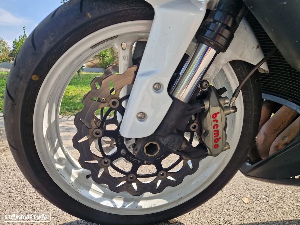 Suzuki GSX-R - 11