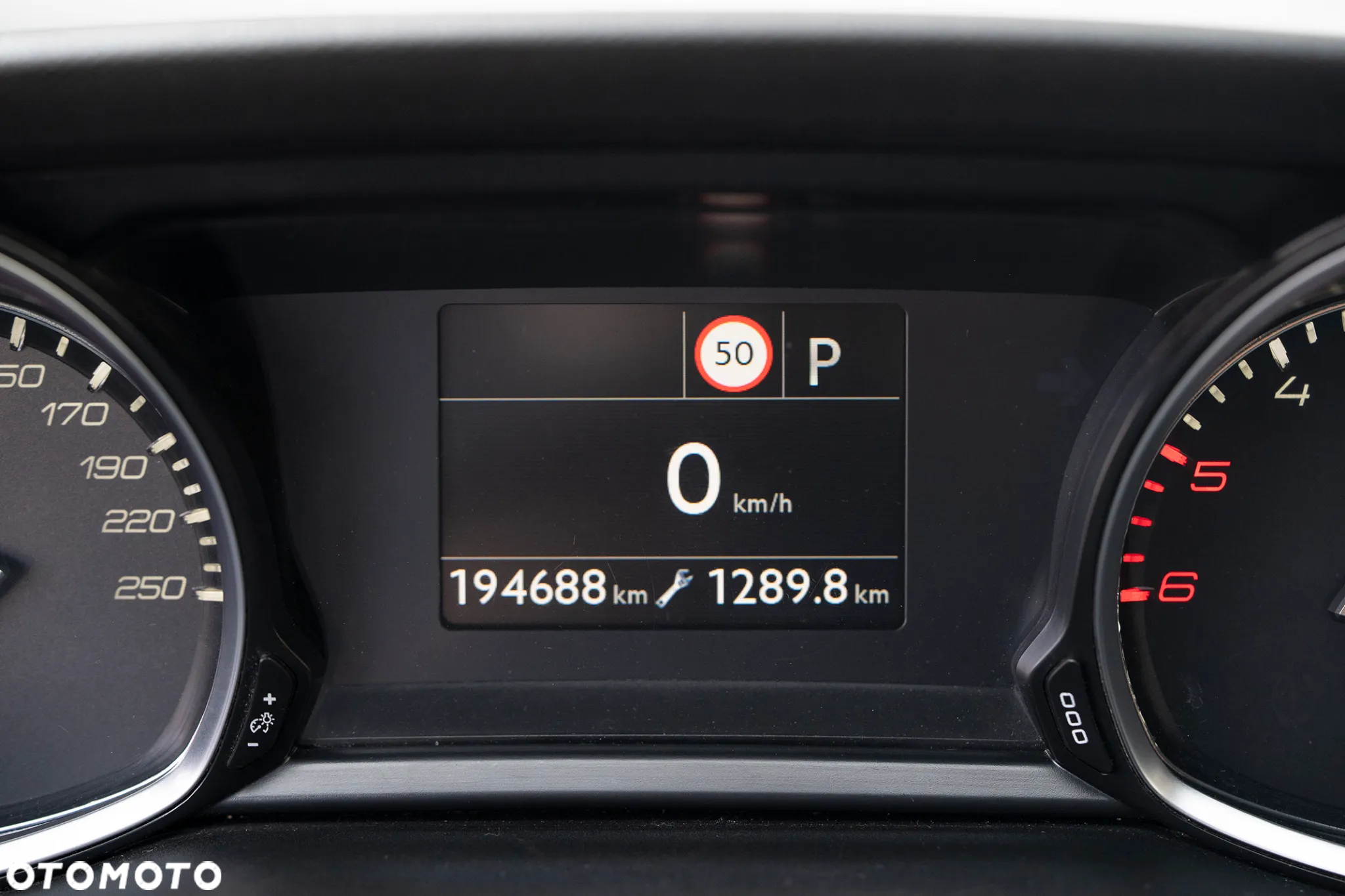Peugeot 308 1.5 BlueHDi Allure S&S EAT8 - 10