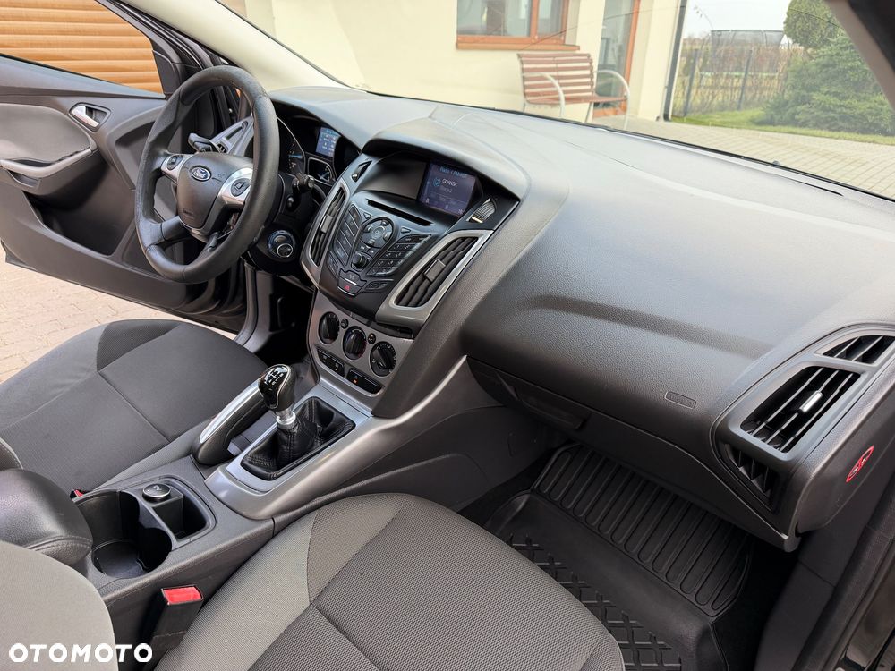 Ford Focus 1.6 TDCi DPF Trend - 9