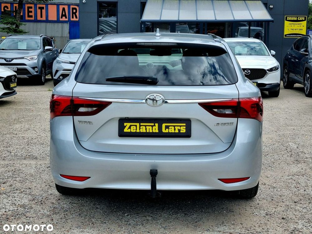 Toyota Avensis 2.0 D-4D Premium - 6