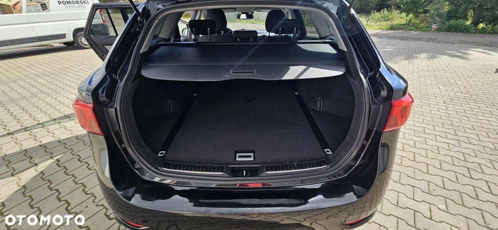 Toyota Avensis 2.0 D-4D Selection - 15