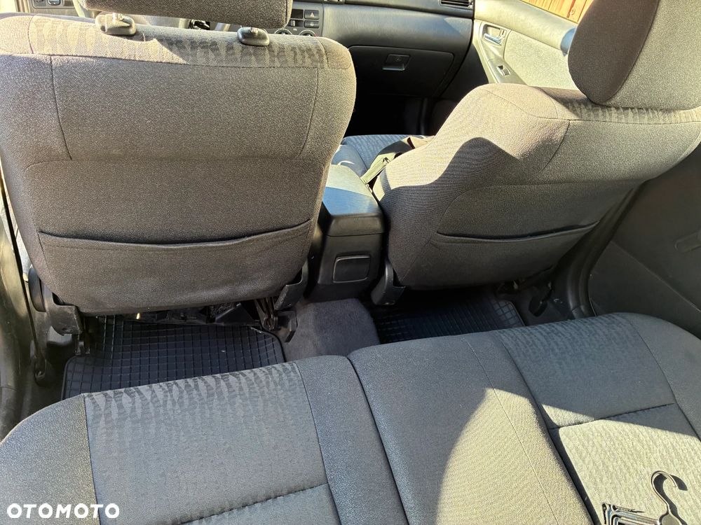 Toyota Corolla 2004 photo 5