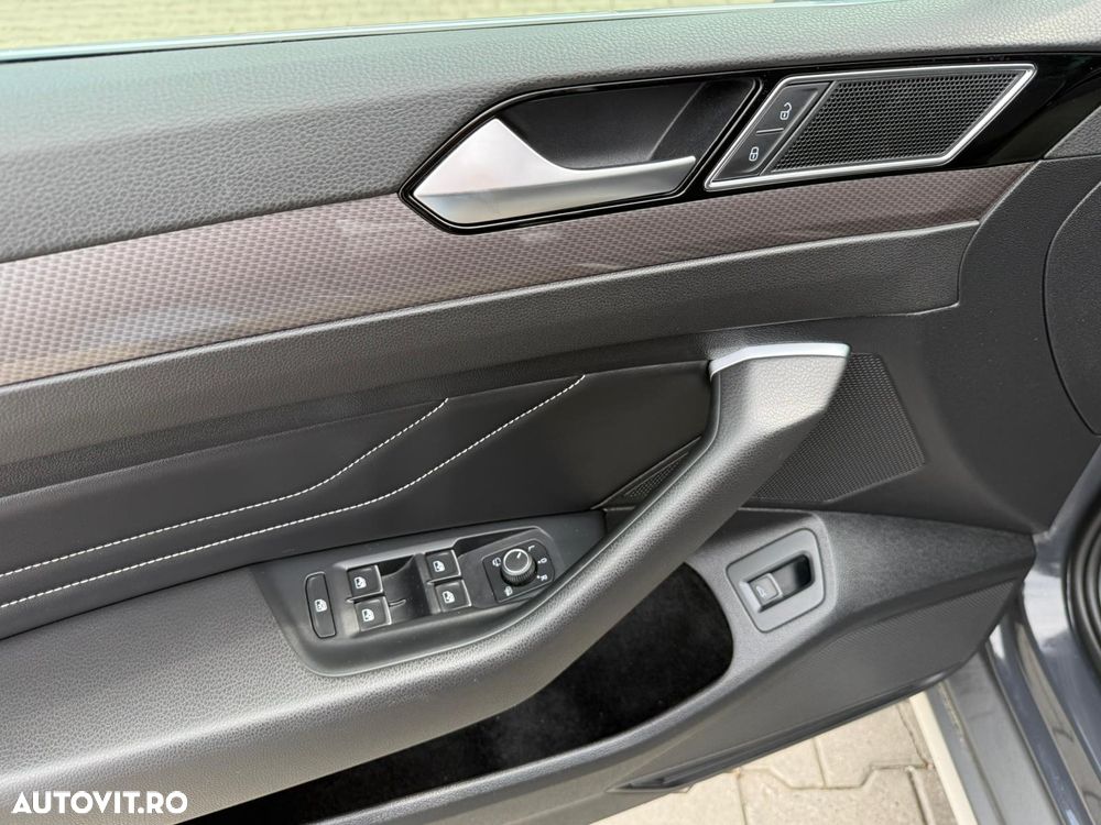 Volkswagen Passat Alltrack 2.0 TDI 4Mot DSG - 24