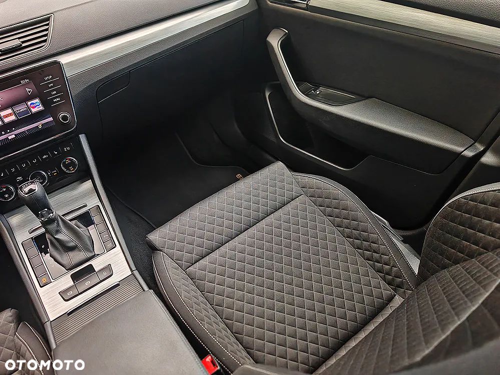 Skoda Superb 2.0 TDI SCR Style DSG - 17