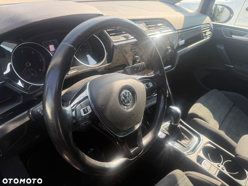 Volkswagen Touran 2.0 TDI SCR DSG Comfortline - 11
