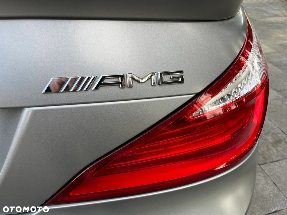 Mercedes-Benz SL - 21