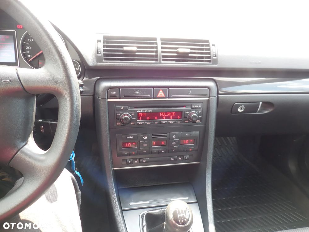 Audi A4 Limousine - 20