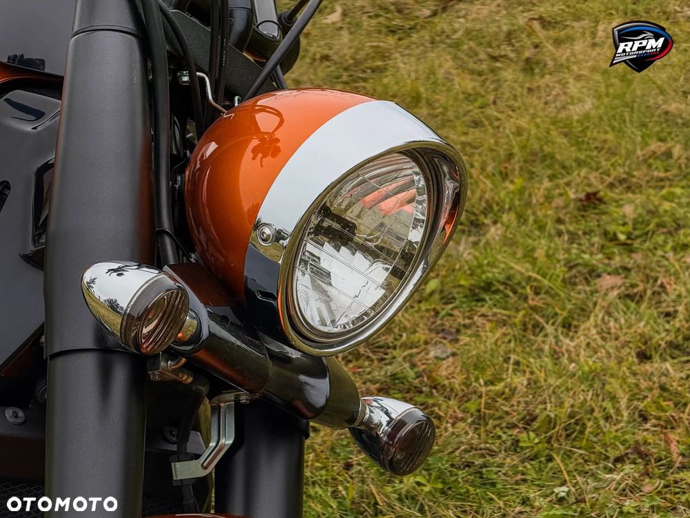 Suzuki Boulevard - 11