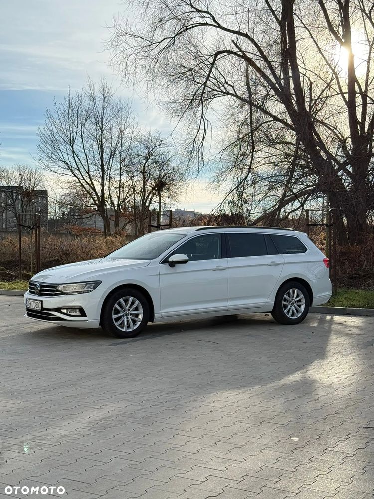 Volkswagen Passat 2.0 TDI SCR Comfortline DSG - 10