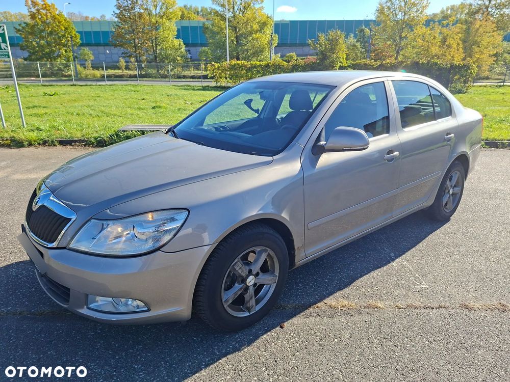 Skoda Octavia 2009 photo 3