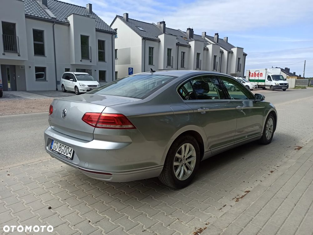 Volkswagen Passat 2.0 TDI SCR Comfortline - 5