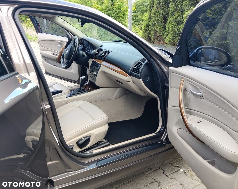 BMW Seria 1 120d DPF - 14