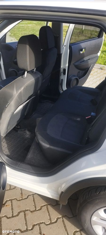 Nissan Qashqai - 10