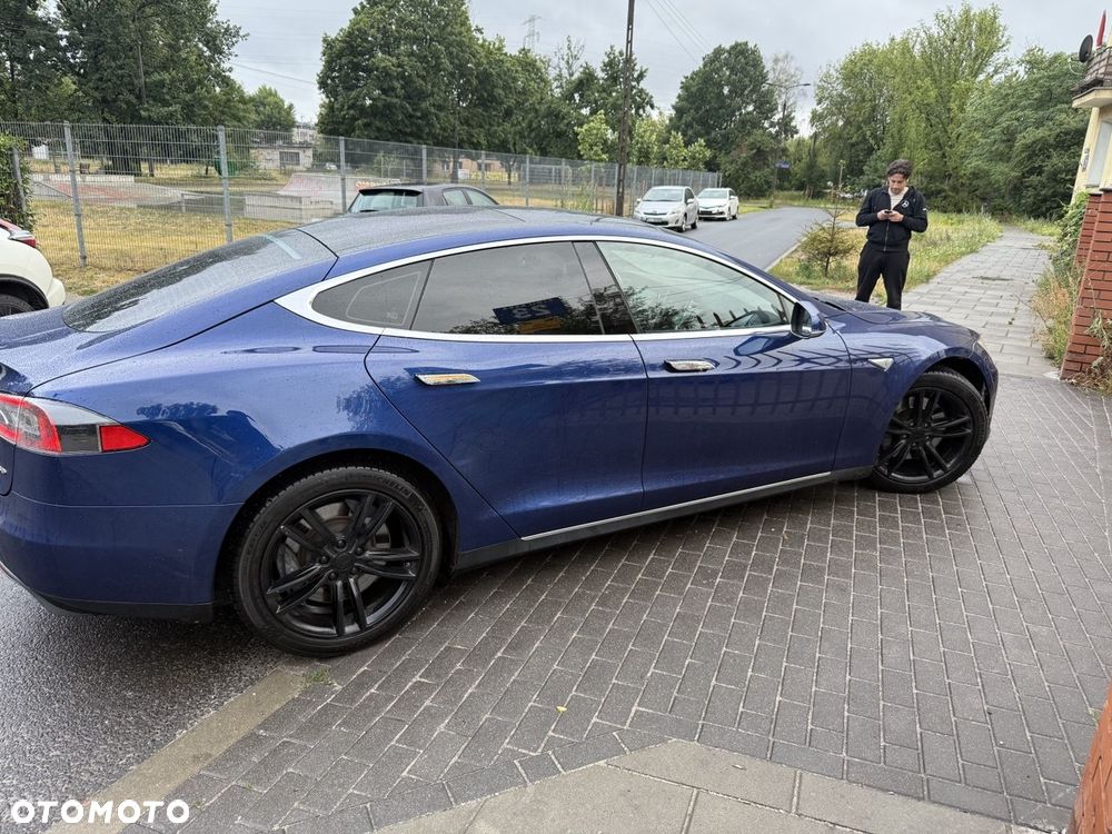Tesla Model S Long Range Plus - 5