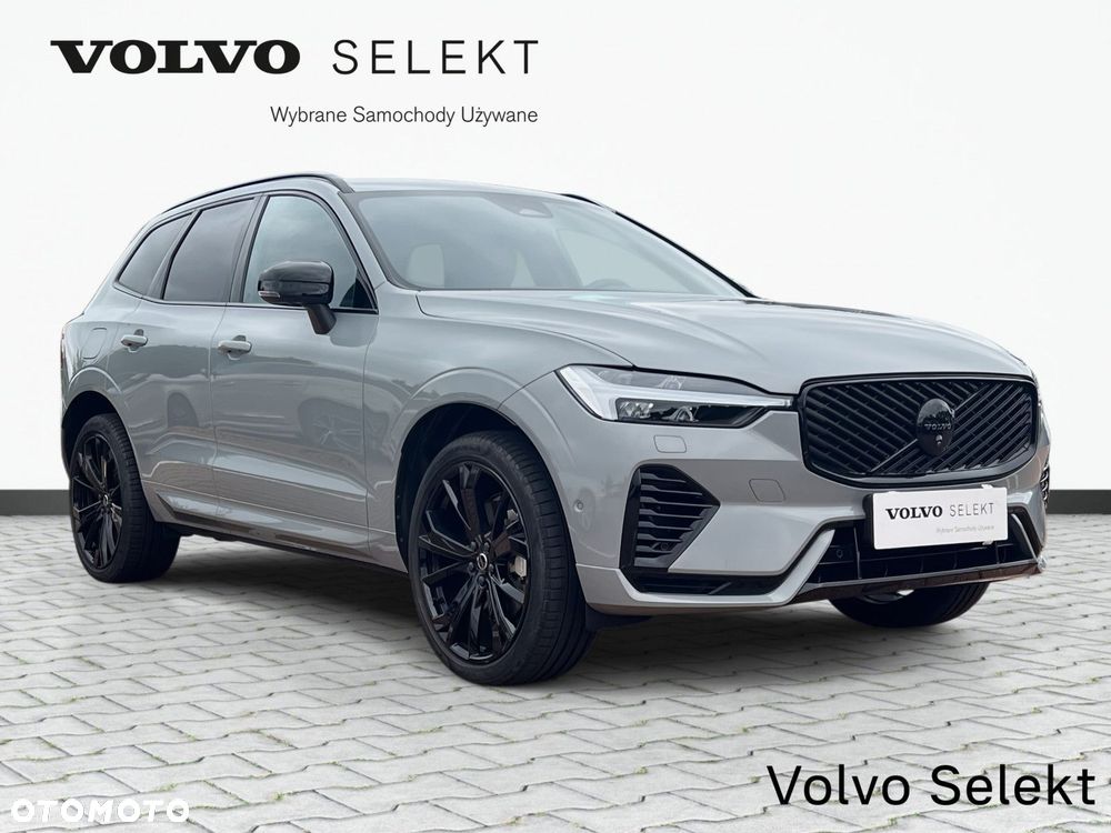 Volvo XC 60 T6 AWD Recharge Plus Black Edition - 4